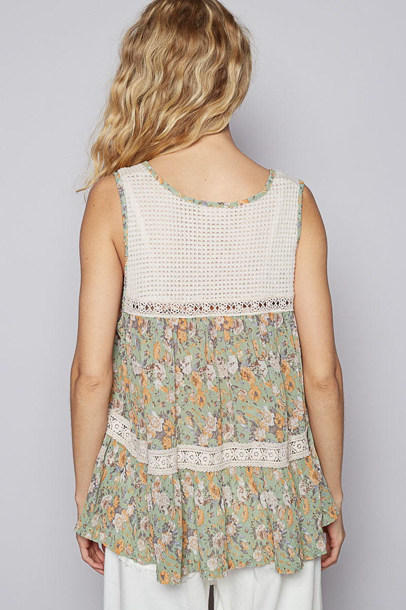 POL Sleeveless top in crinkle print