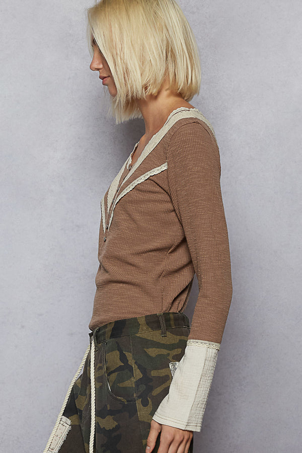 POL Designed in V-neck long sleeve top