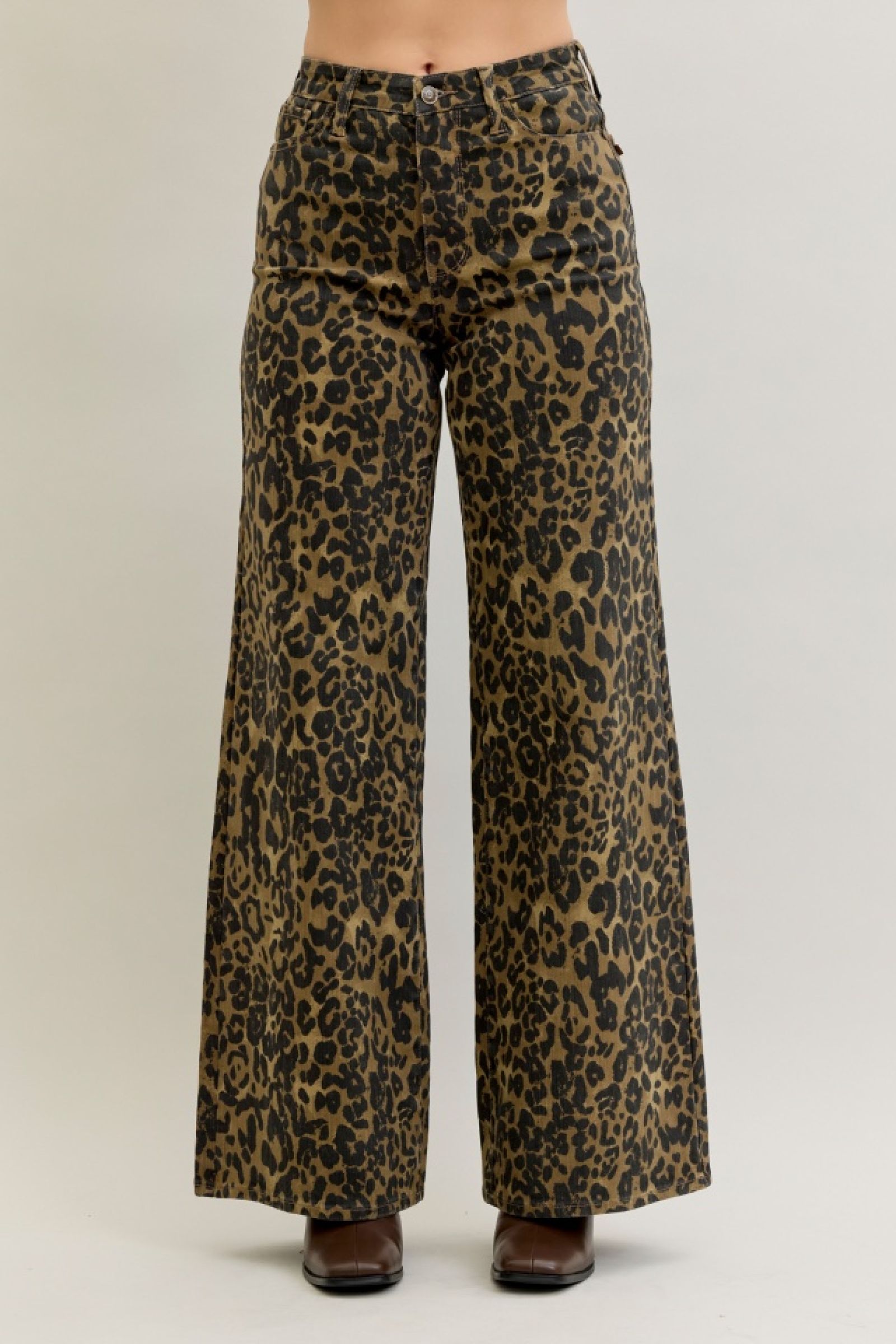 Judy Blue HW Retro Wide Leopard Print Jean