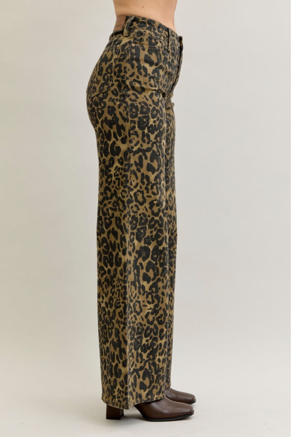 Judy Blue HW Retro Wide Leopard Print Jean
