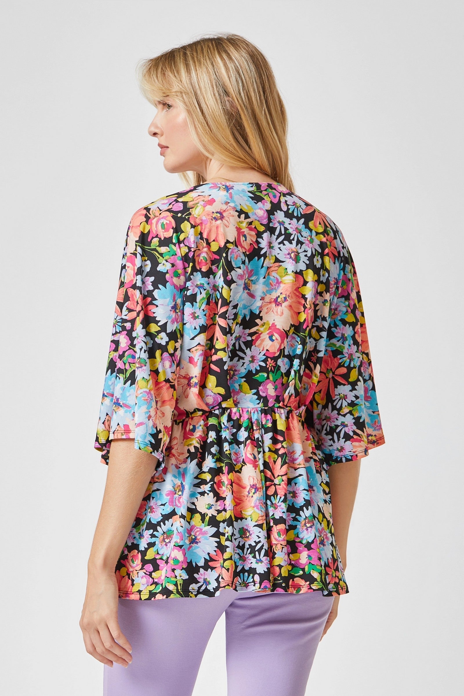Dear Scarlett Dolman Sleeves Top - Curvy Size