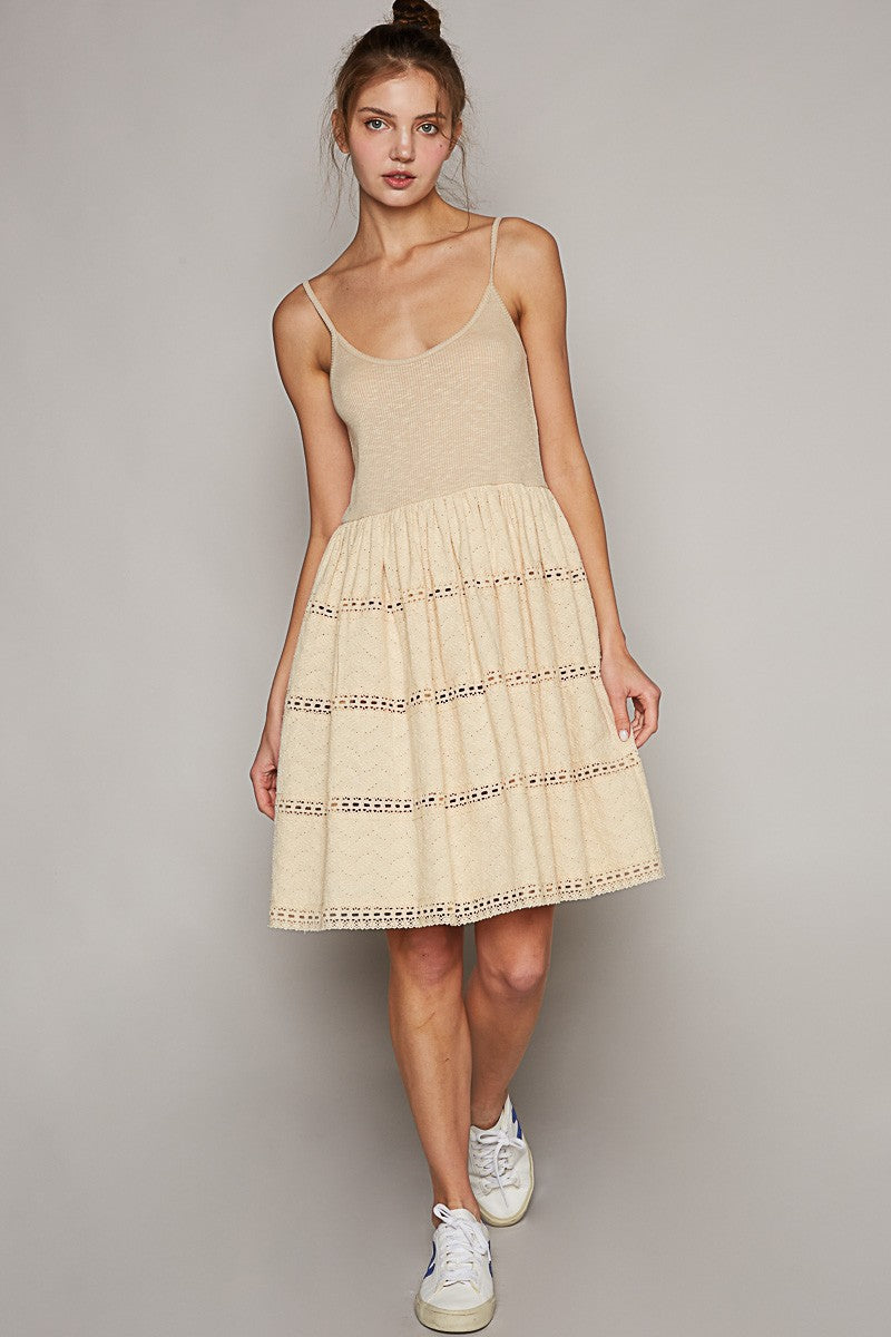 POL Scoop neck sleeveless lace trim mixed dress