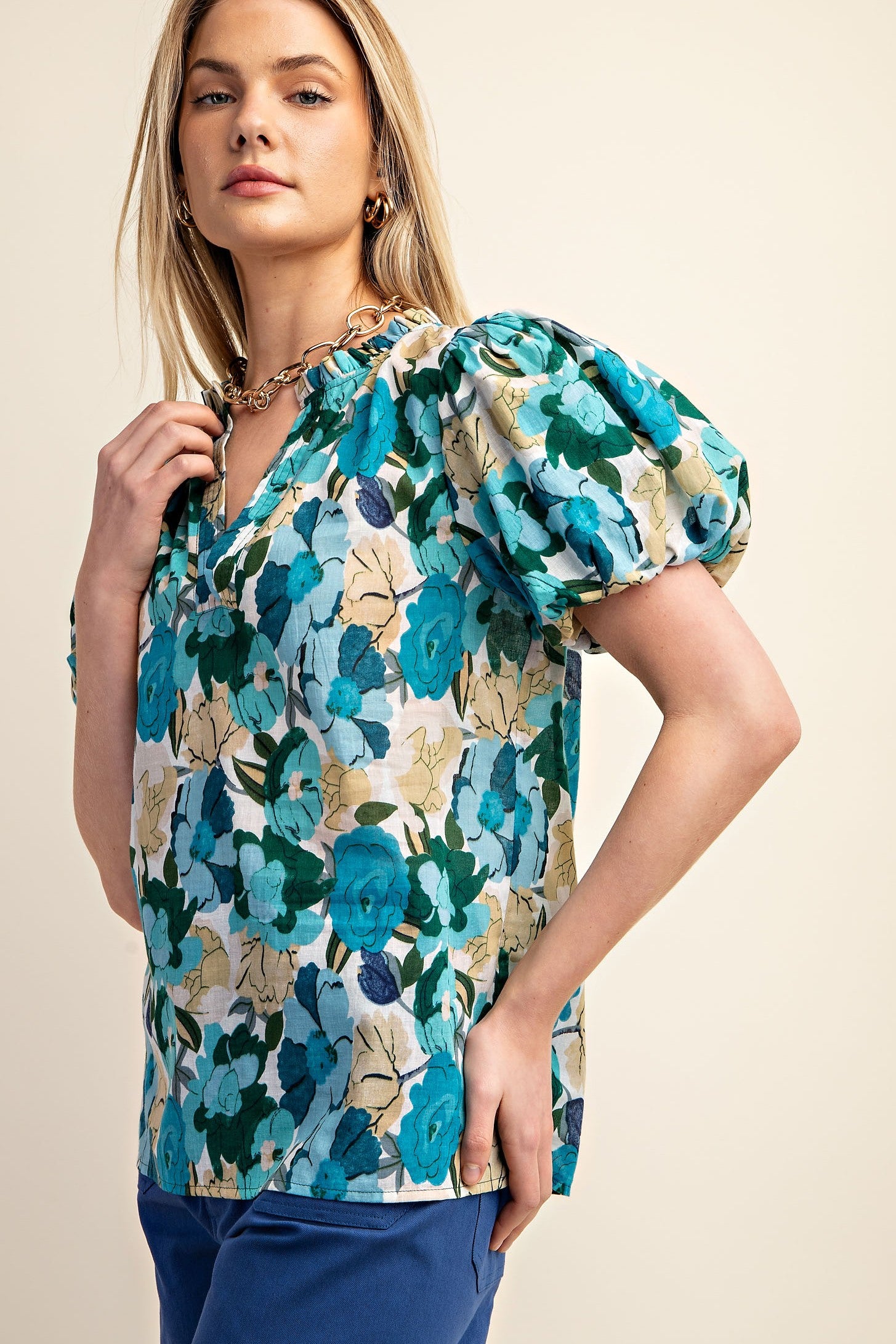 Gigio Vibrant Floral Print Split Neckline Blouse - Curvy Size