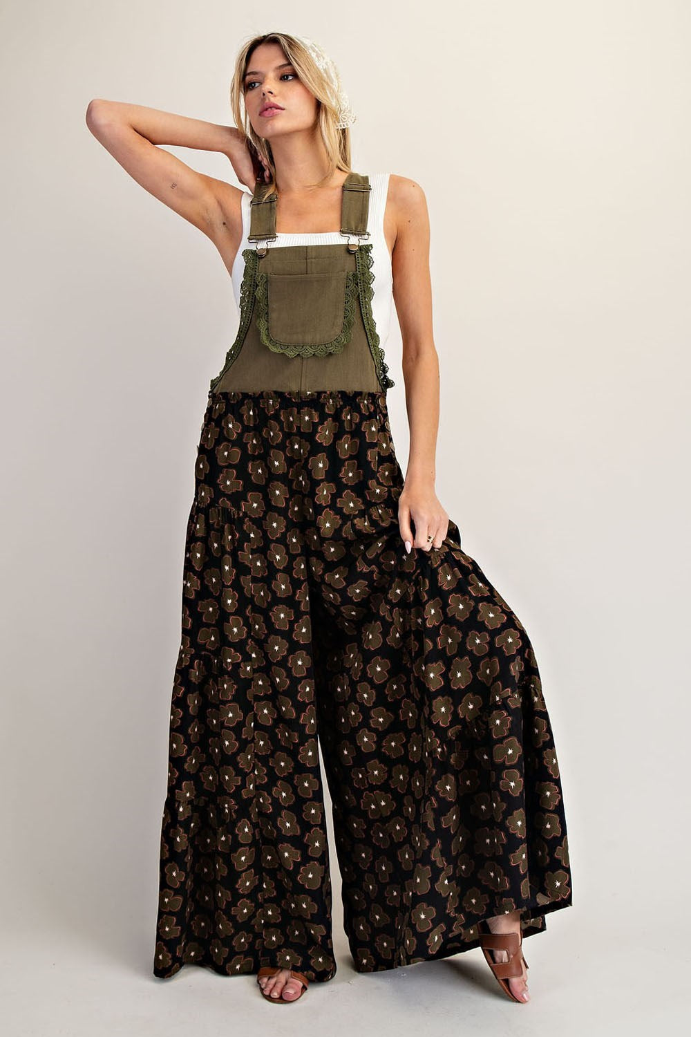 eesome Floral Print Scallop Lace Trim Sleeveless Jumpsuit