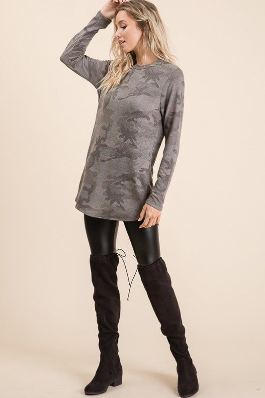 Long Sleeve Camp Print Top
