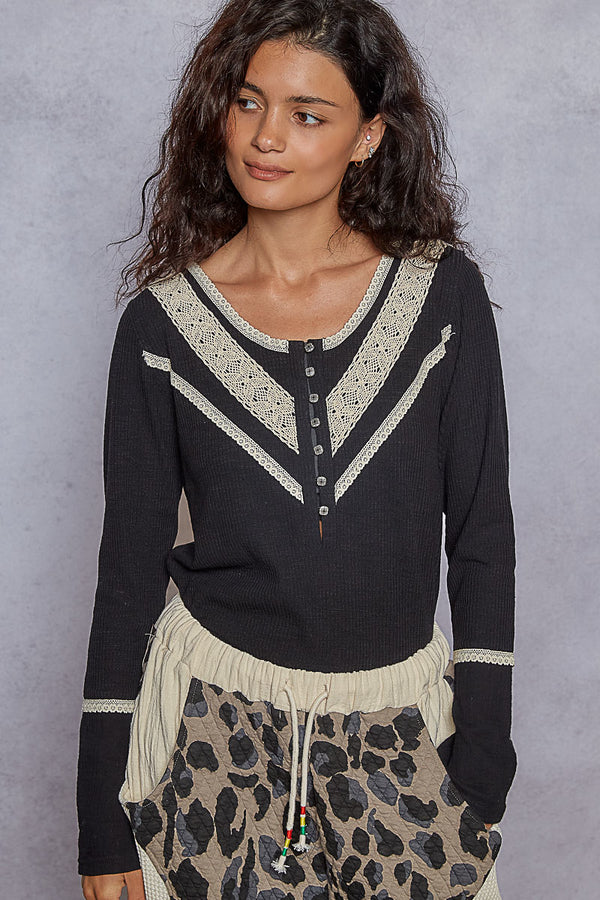 POL Designed in V-neck long sleeve top