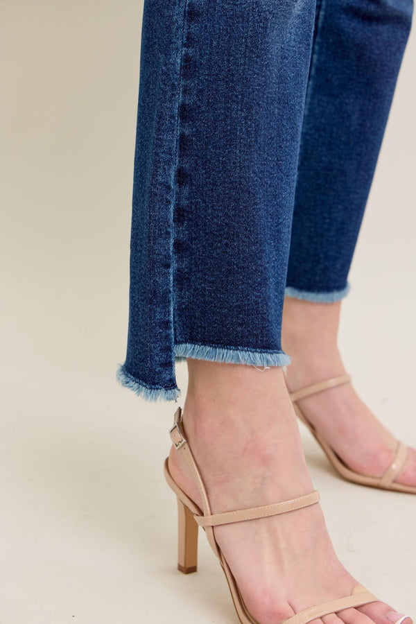 Judy Blue HW Dark Wash Kick Flare