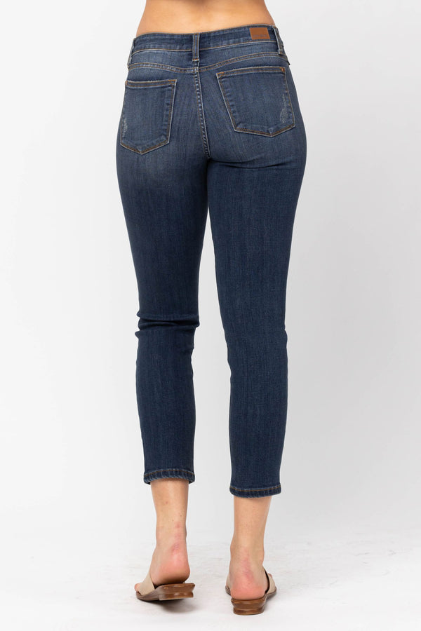 Judy Blue Mid-rise 27" Cropped Relaxed Fit - REGULAR INSEAM