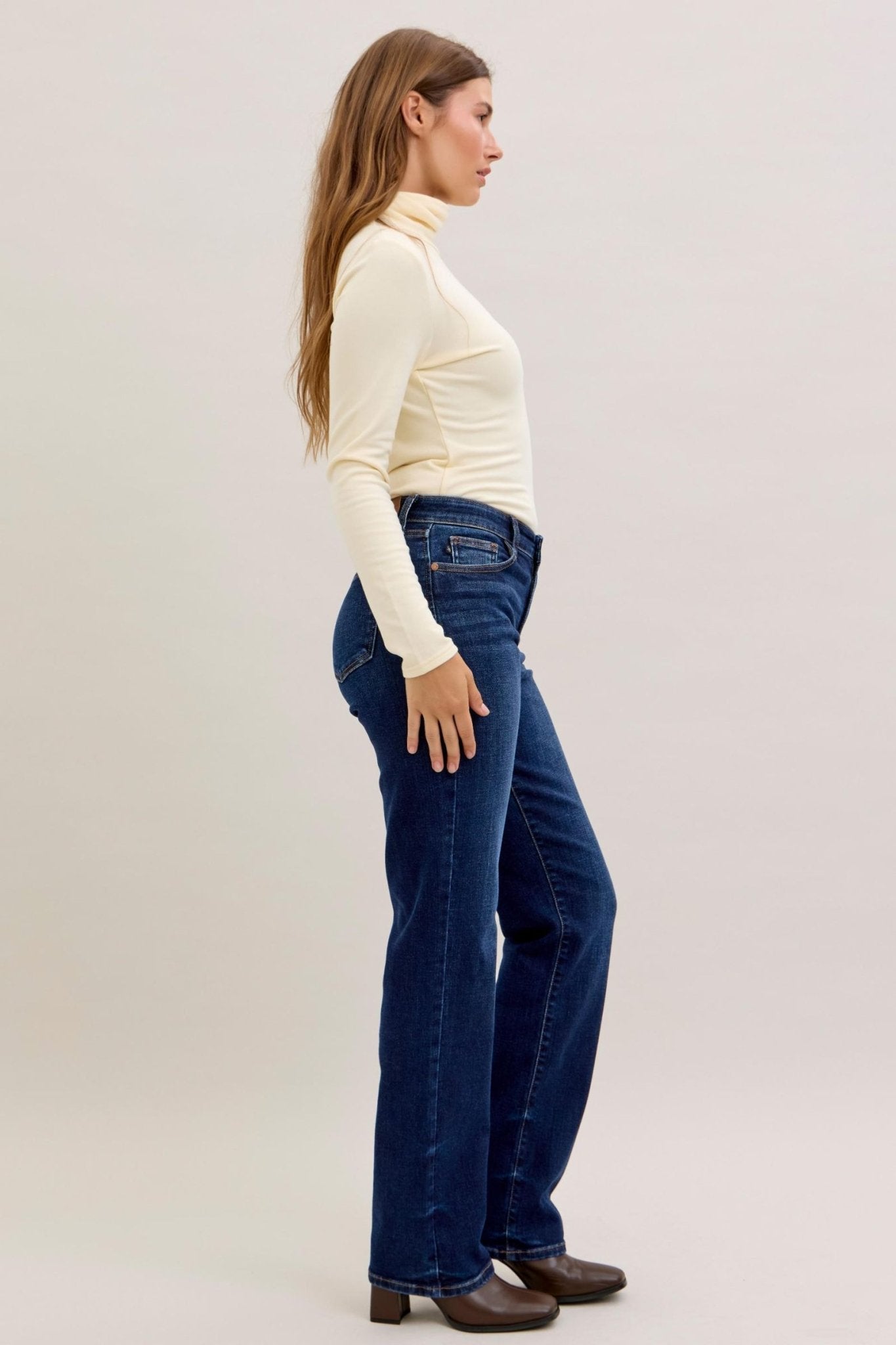 Judy Blue MR Straight Jeans (S - R - L INSEAM) - Blush & Cactus