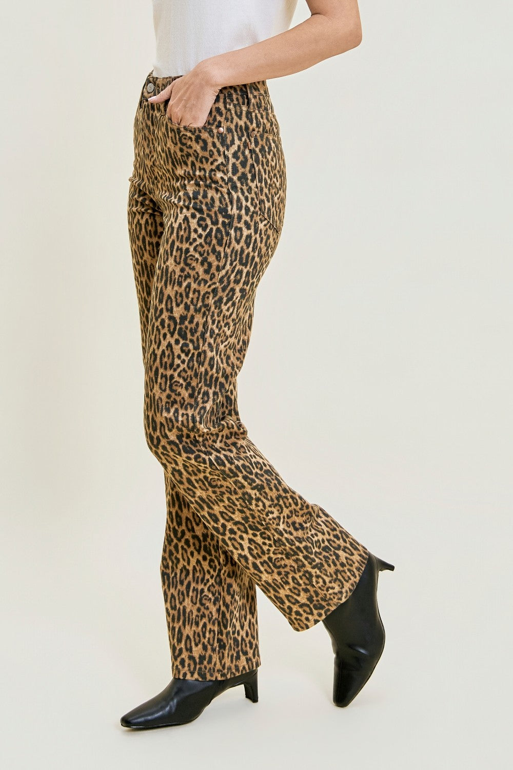 Judy Blue HW T.C. Kimberly Leopard Classic Straight