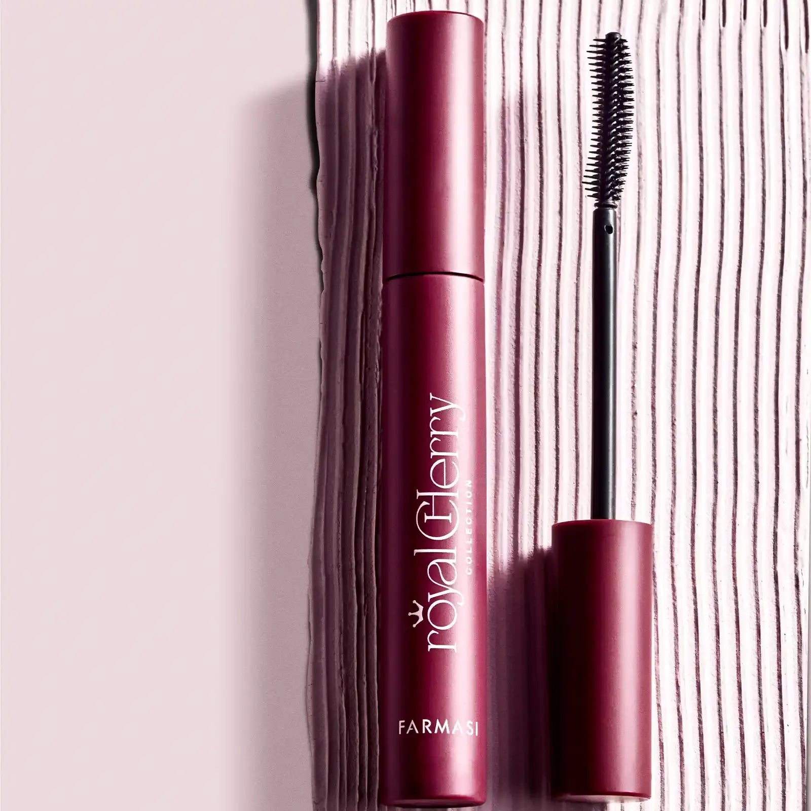 Farmasi - Limited Edition Makeup Set Royal Cherry Collection - Blush & Cactus