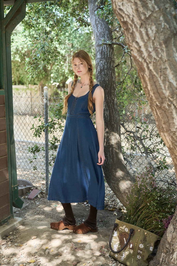 Blu Pepper Front Zip Sleeveless Denim Midi Dress