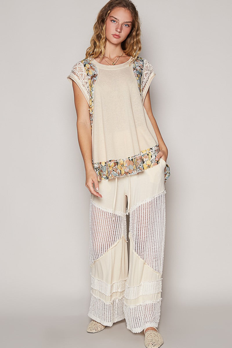 POL Floral crochet contrast round neck sleeveless top