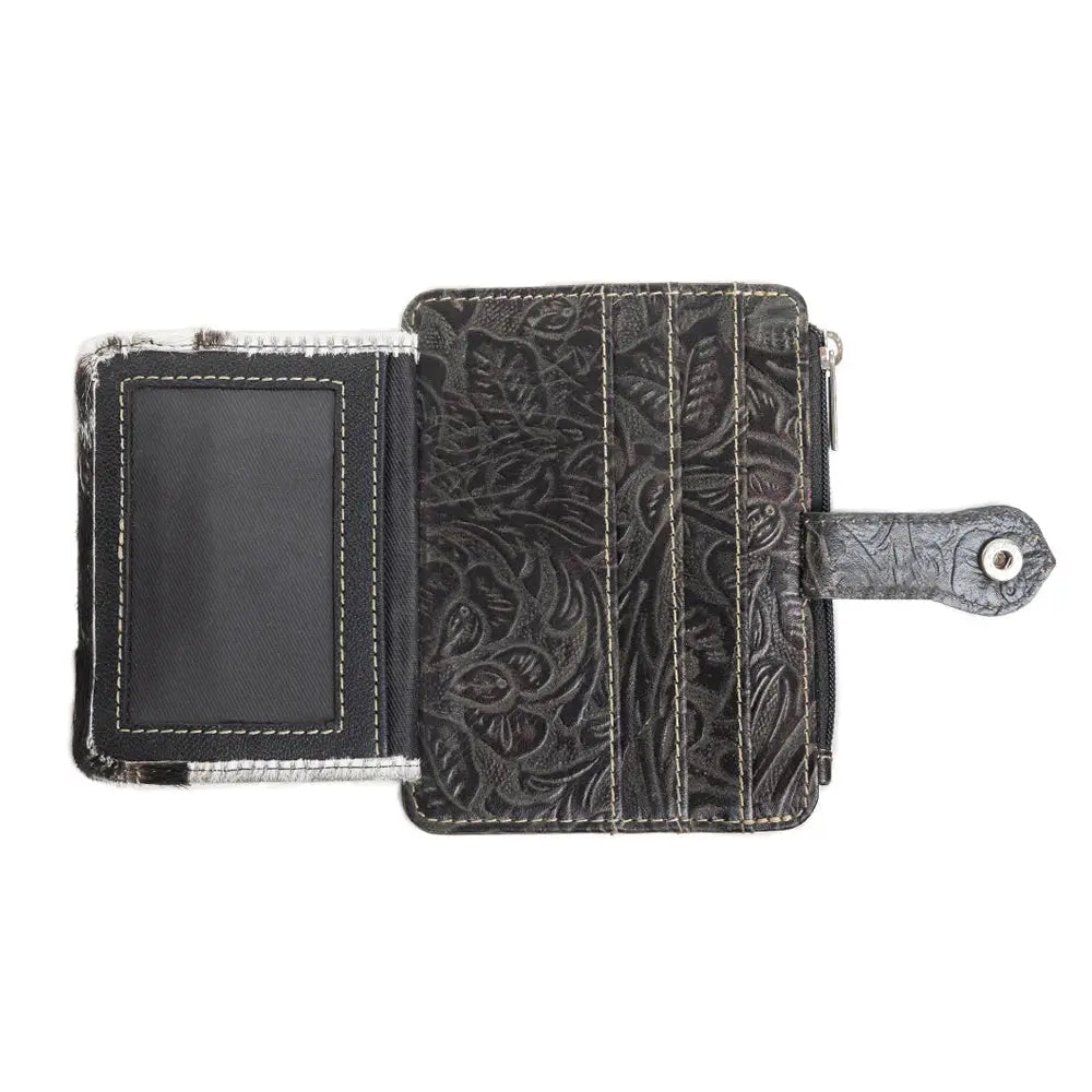 Myra Wonder Trail Credit Card Wallet in Black