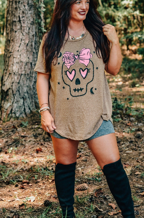 PINK BAG HALLOWEEN Boujee Skull Scoop Tee