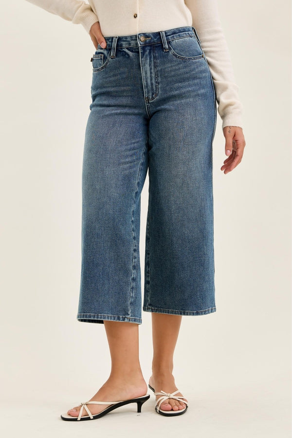 Judy Blue Hw "dottie" Wide Crop Md Quarry Fade