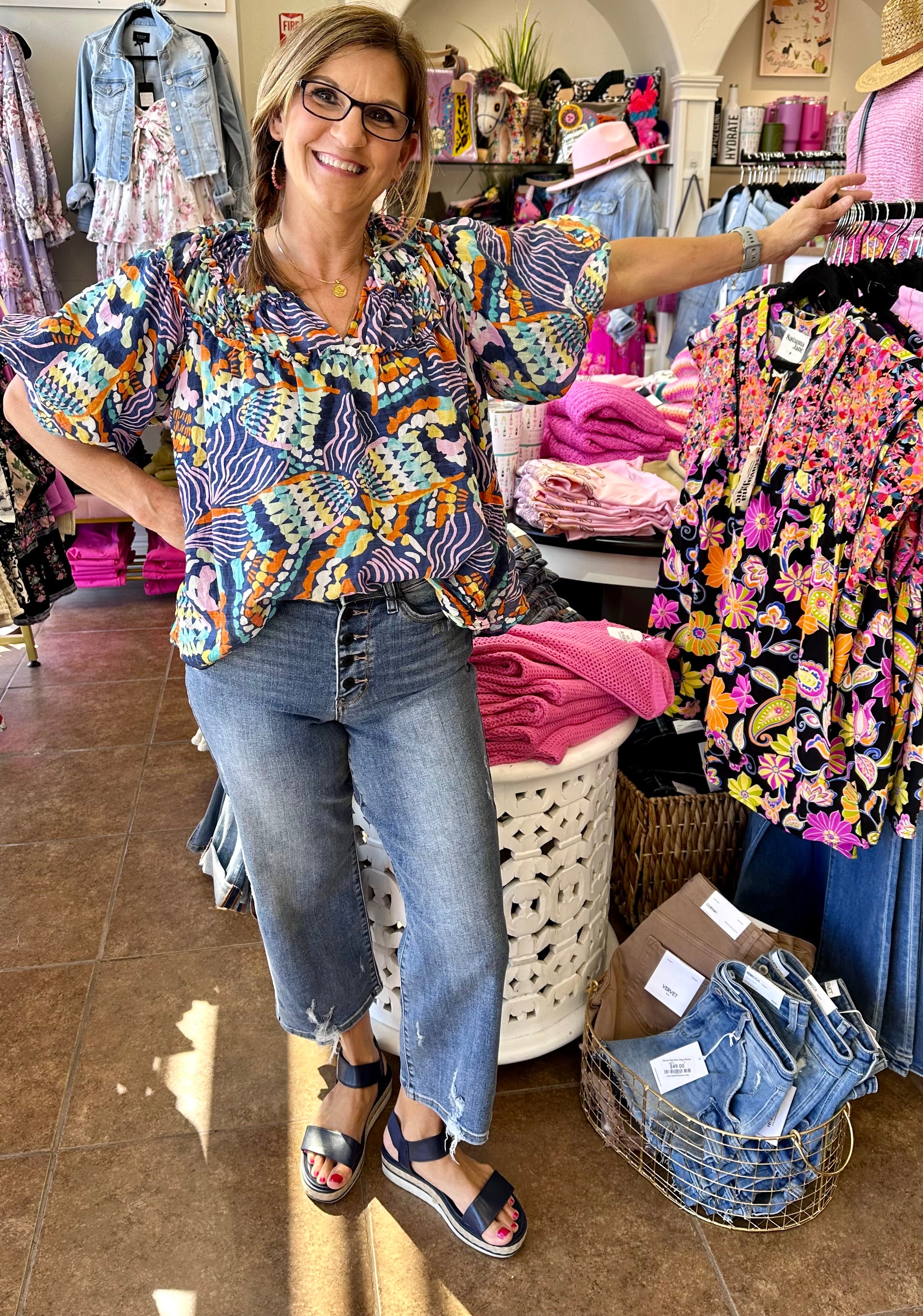 Judy Blue HW Button Fly Wide Leg Crop w/destroy Curvy Size