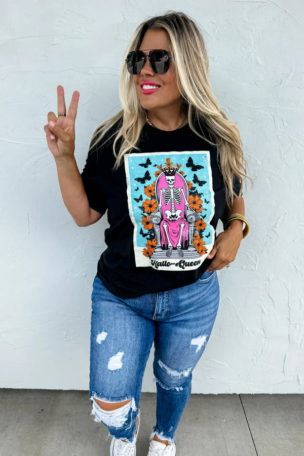PINK BAG HALLOWEEN Hallo Queen Graphic Tee
