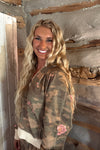 ***PREORDER*** Camo & butterflies Easy does it Pullover