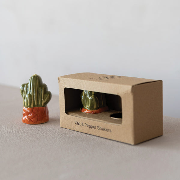 S/2 4-1/2"L x 3"H Ceramic Salt & Pepper Shakers