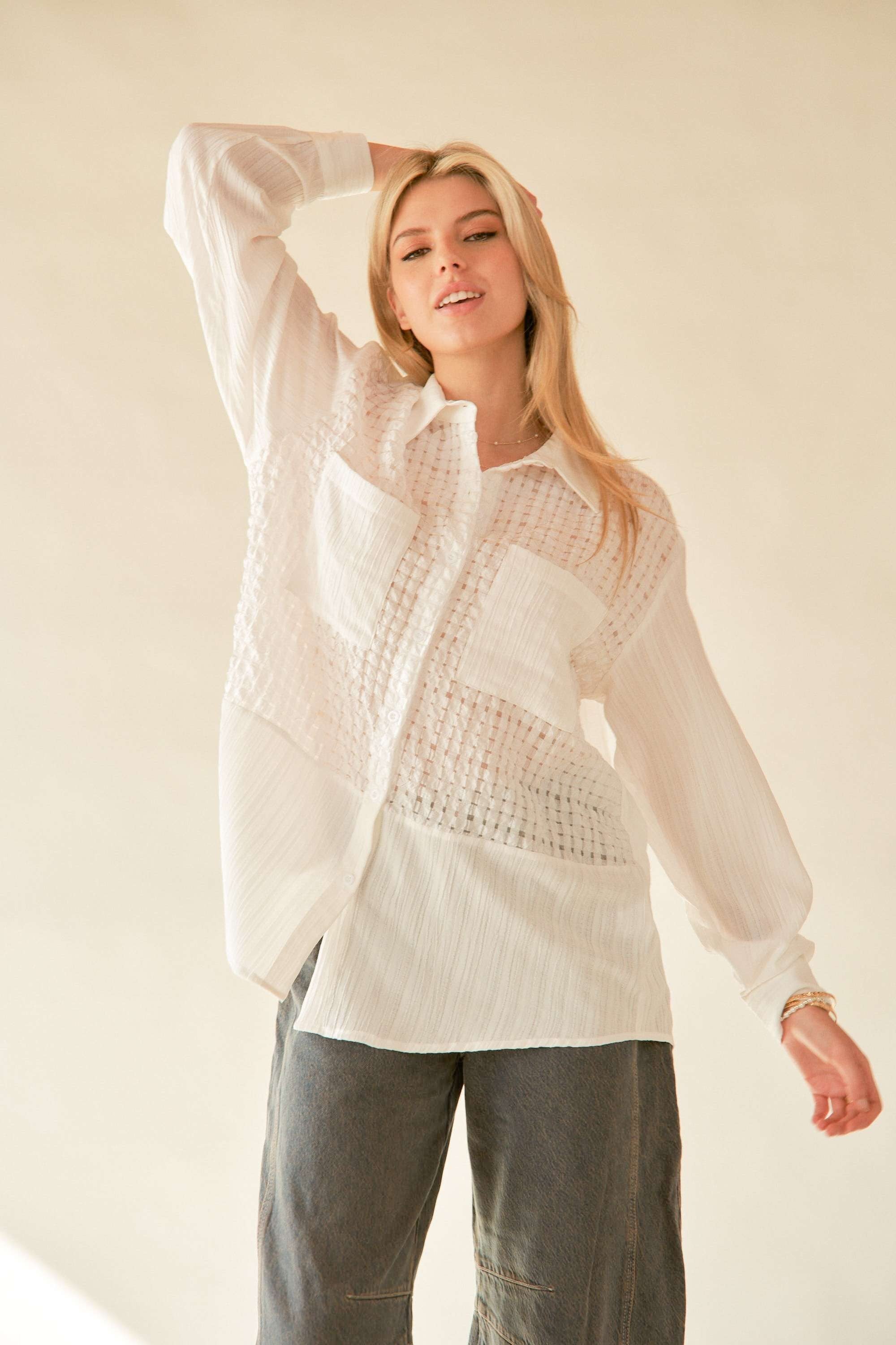 Davi & Dani Crinckled Jacquard Checker Button Down Shirt Top