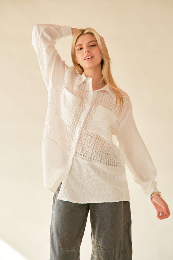 Davi & Dani Crinckled Jacquard Checker Button Down Shirt Top