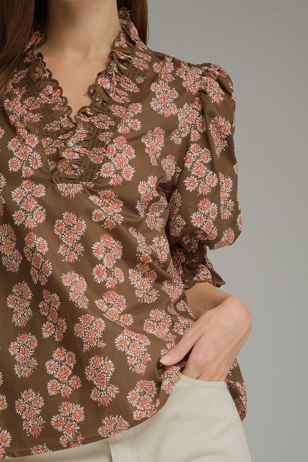 Entro Floral Print Short Puff Sleeve Top