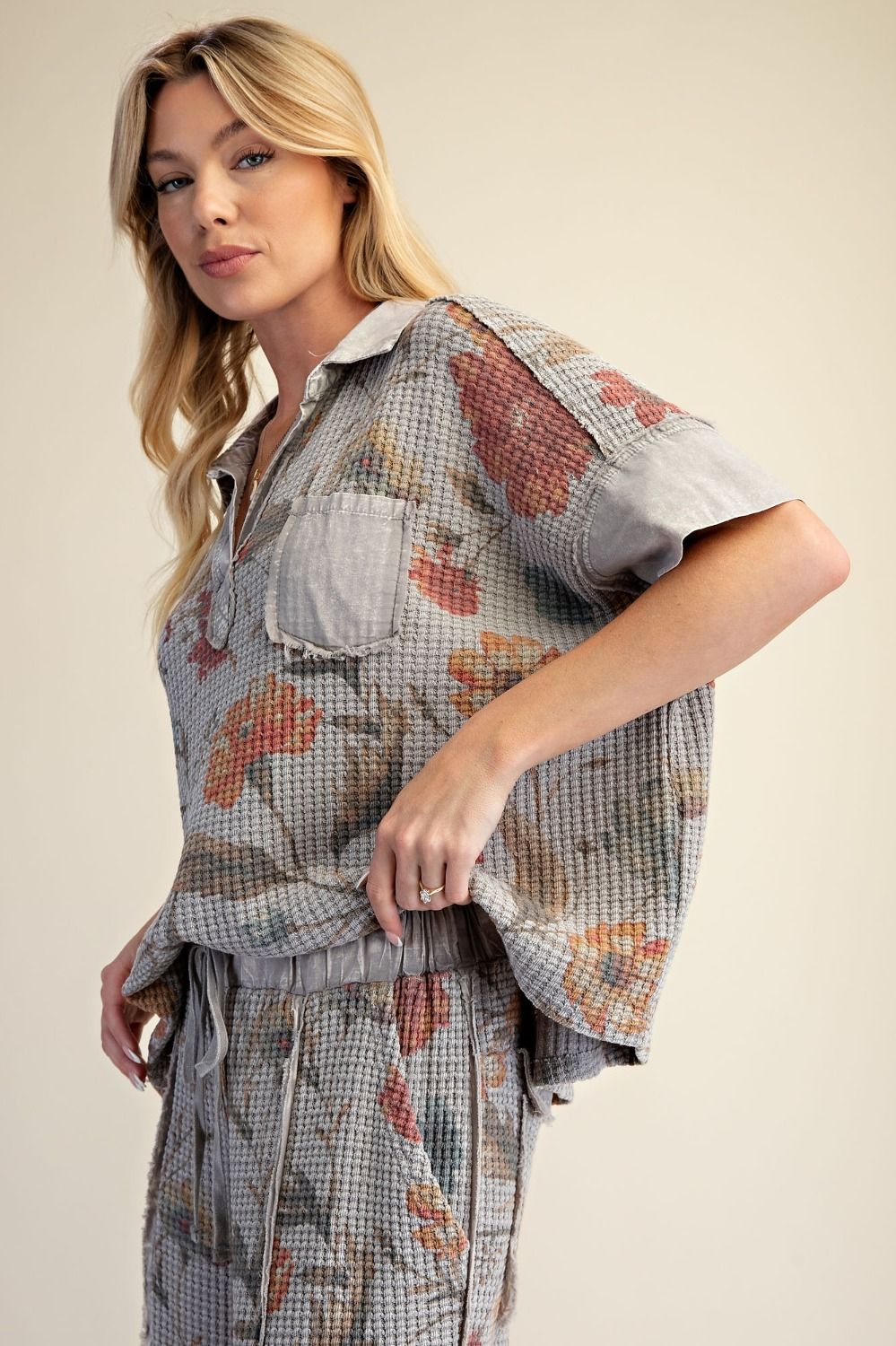 Easel  SIGNATURE PRINT WASHED WAFFLE KNIT TOP -MATCHING SET / LOUNGE SET
