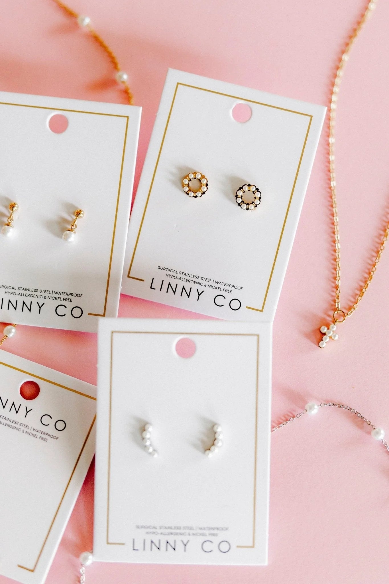 Screwback Stud Earrings - Brinley Pearl