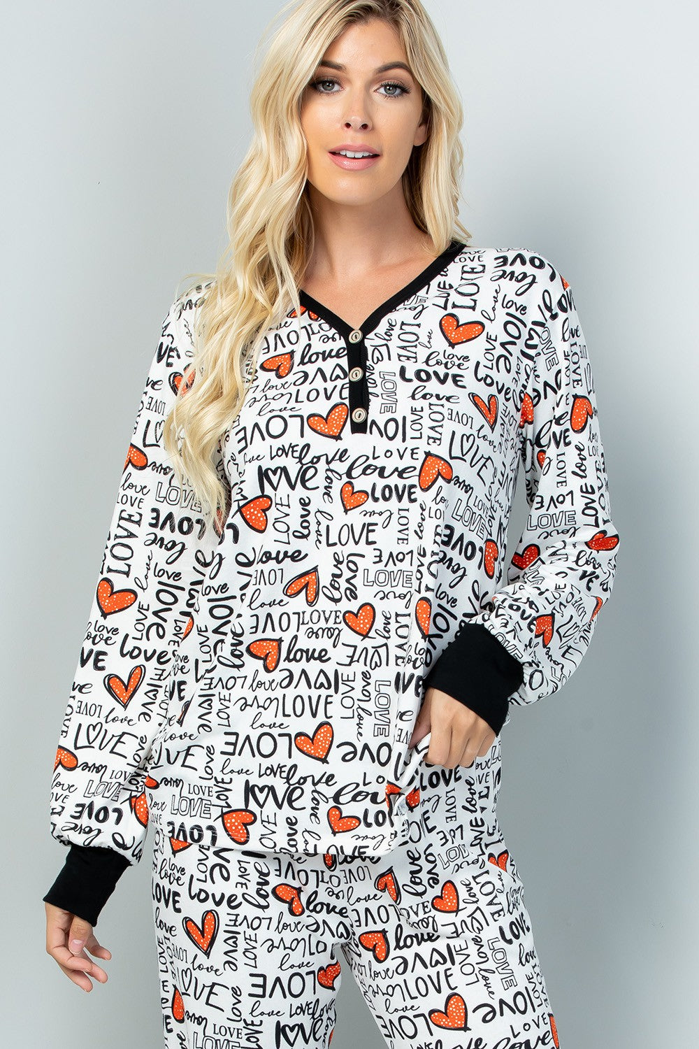 Heart and LOVE print long sleeve button detail top -2 Colors