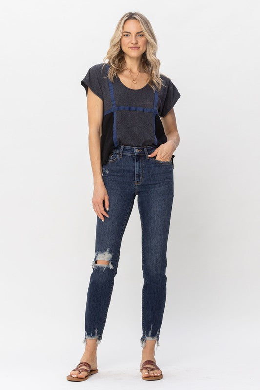 Judy Blue Mid Rise Chopped Hem Relaxed Fit